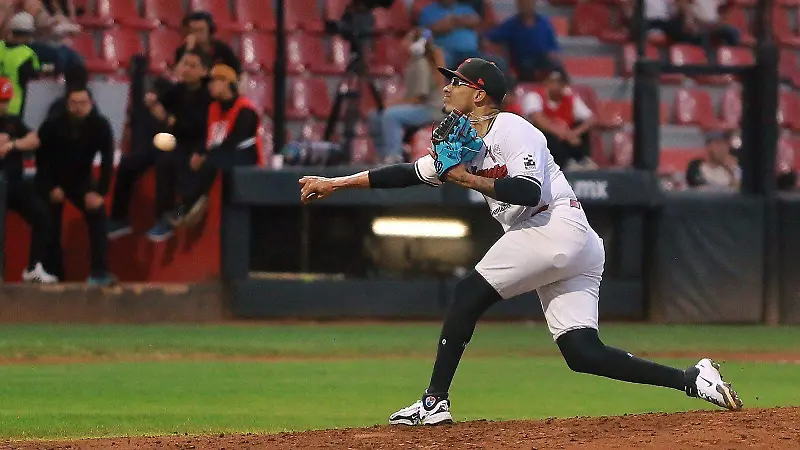 Partido de beisbol del equipo Caliente de Durango 